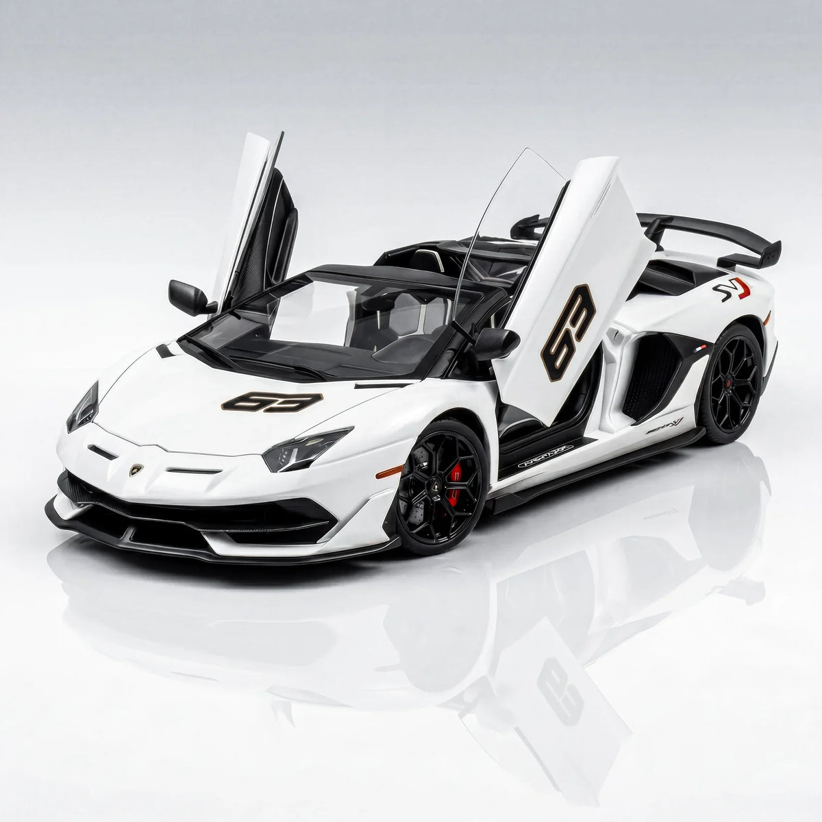 Lamborghini Aventador SVJ Roadster - 1:18